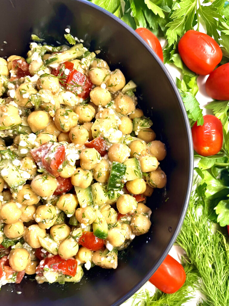 chickpea salad with tomatoes