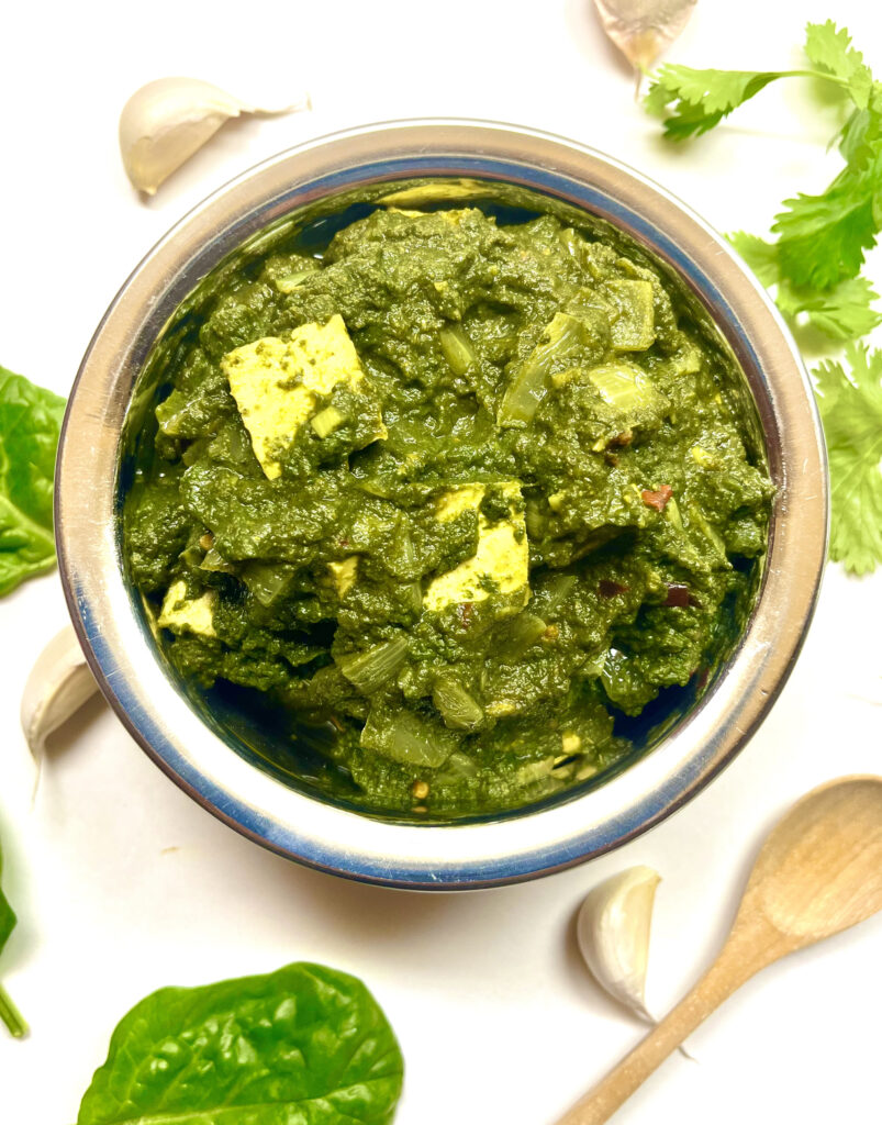 sarson ka saag in bowl