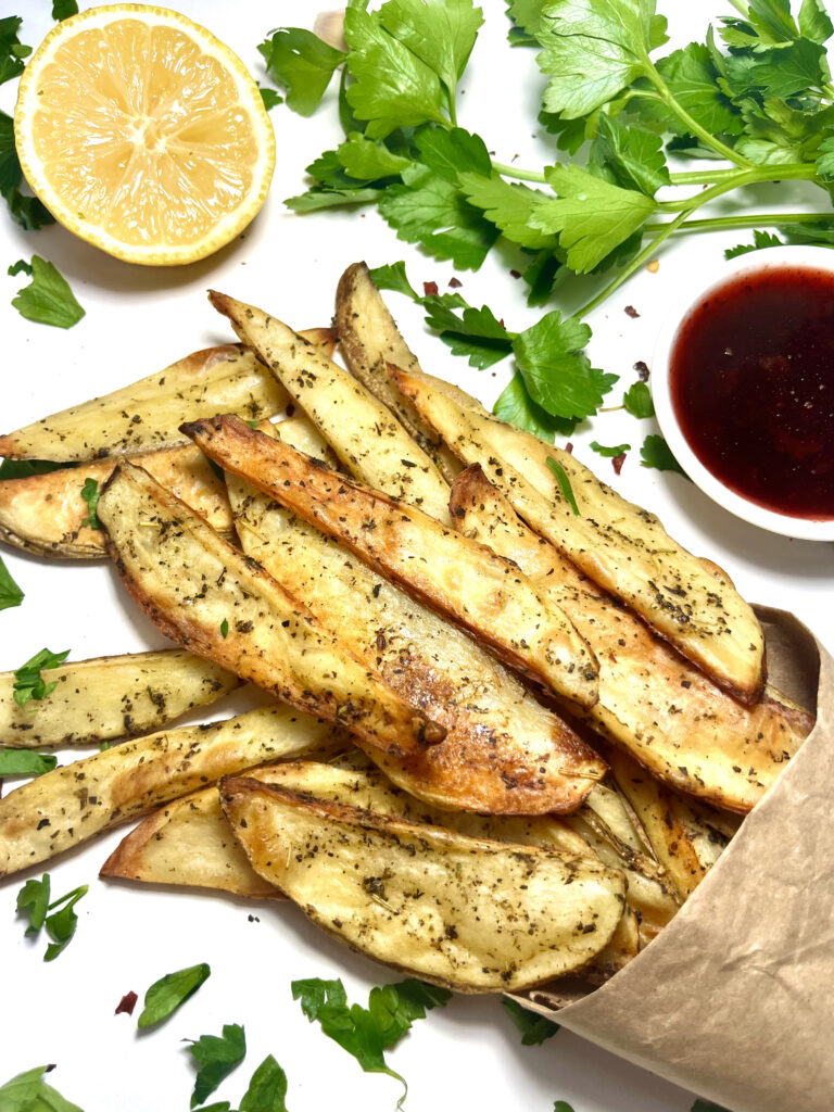 baked potato wedges with sauce