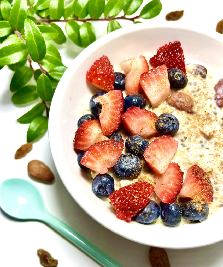 oatmeal with fruits in bowl