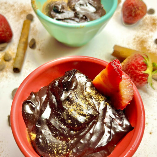 vegan chocolate pudding in red cup